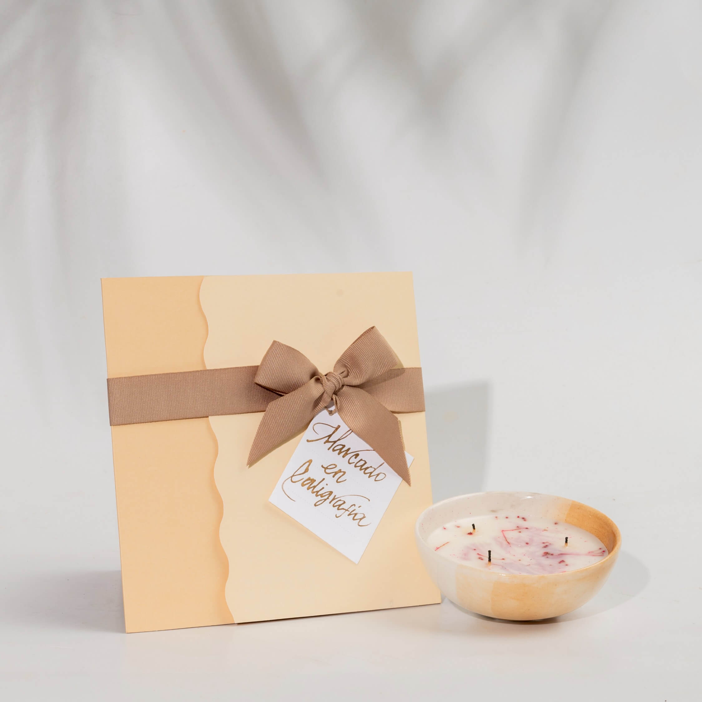 Bono de Pésame en sobre 2025 con Vela en Cerámica del Carmen