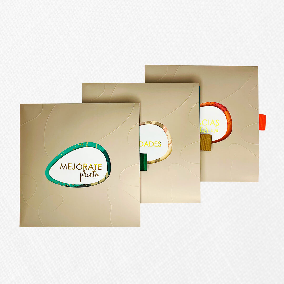 Bono de Toda Ocasión en sobre y dos plantas en contenedor de madera