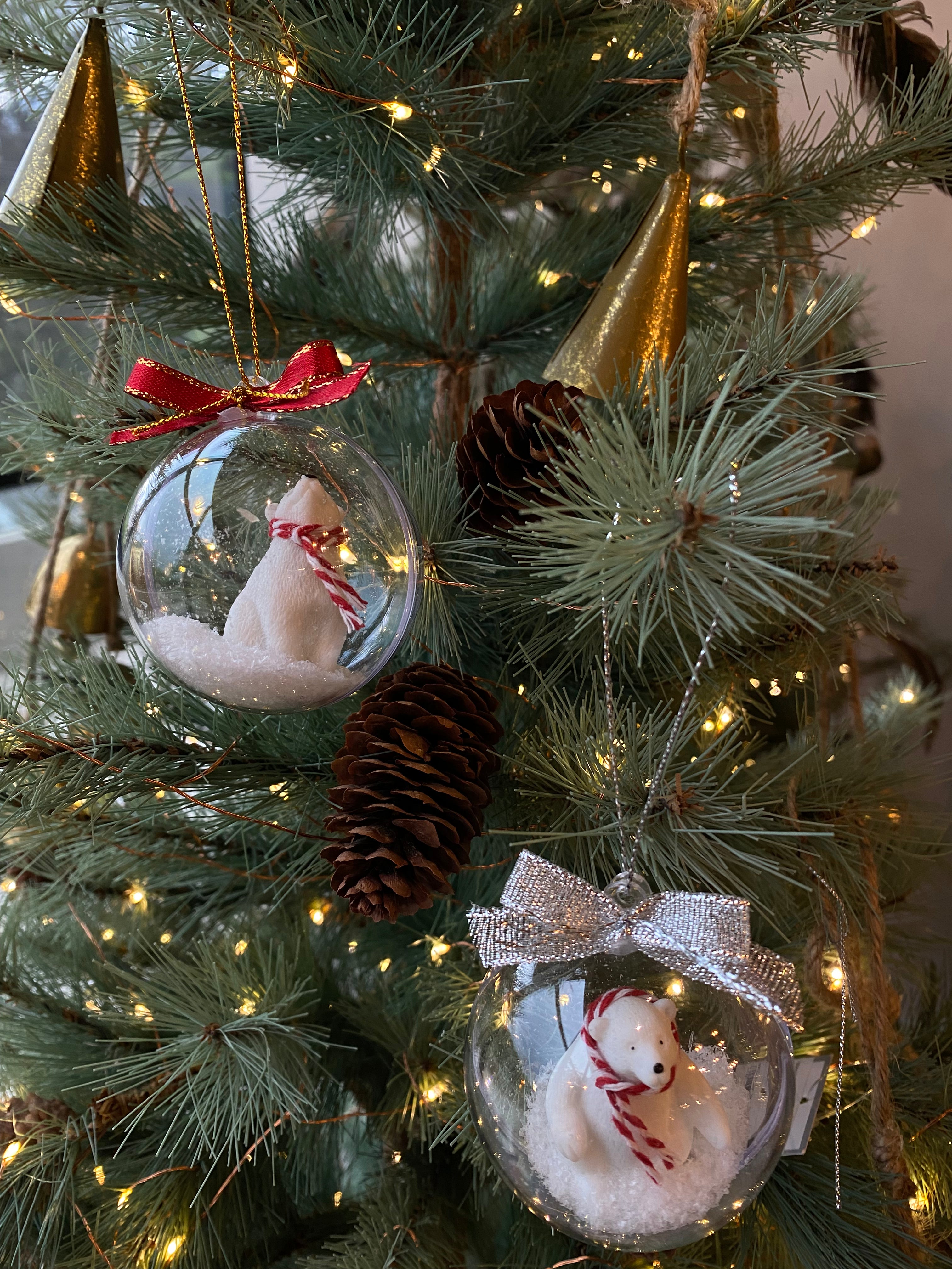 Caja con bolitas de 8 cms x 1 unidad