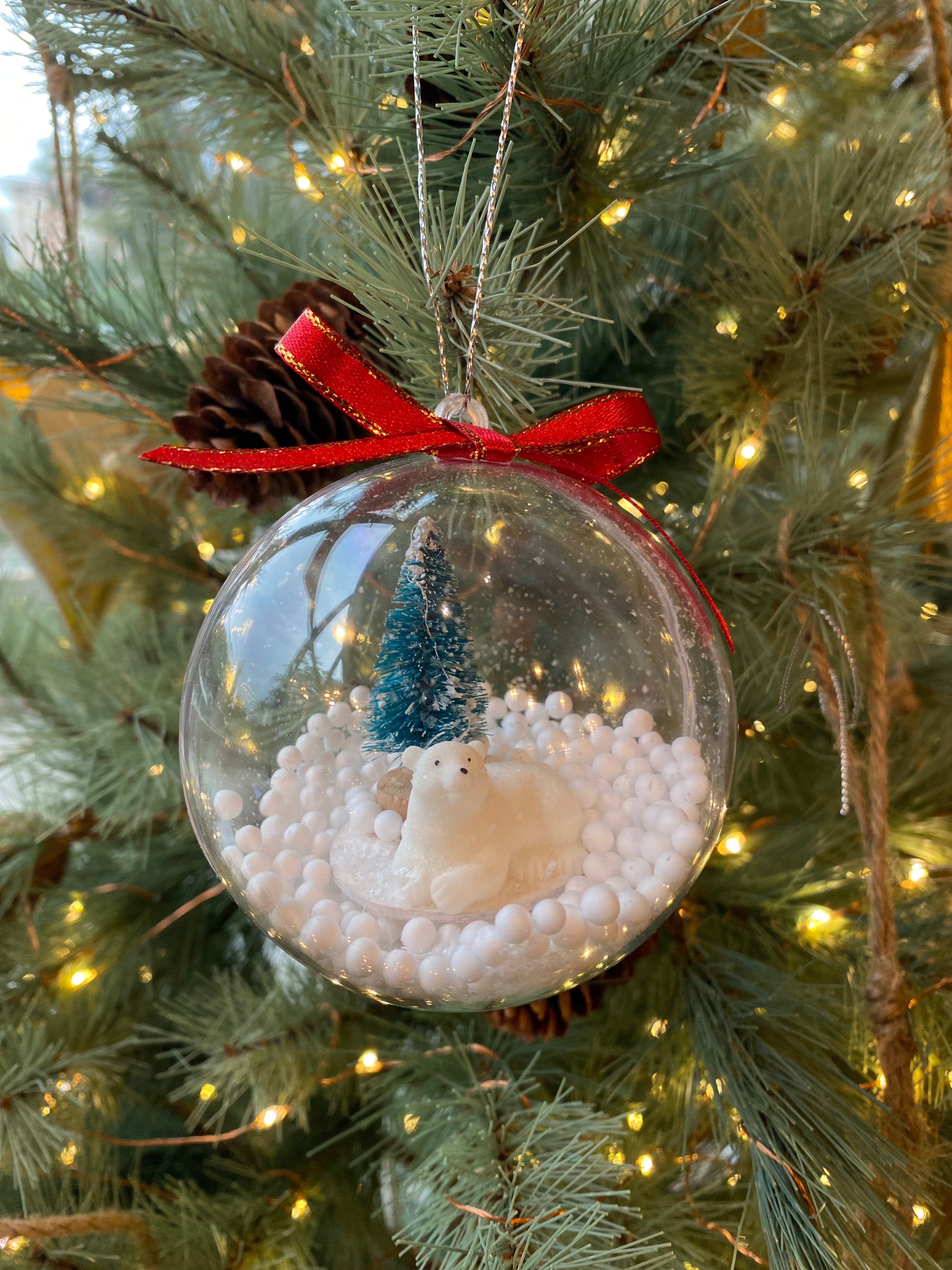 Caja con bolitas de 8 cms x 1 unidad